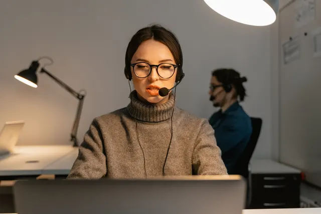 Post-Sale Customer Service: How to Transform Satisfaction Into Loyalty Through Proactive Actions