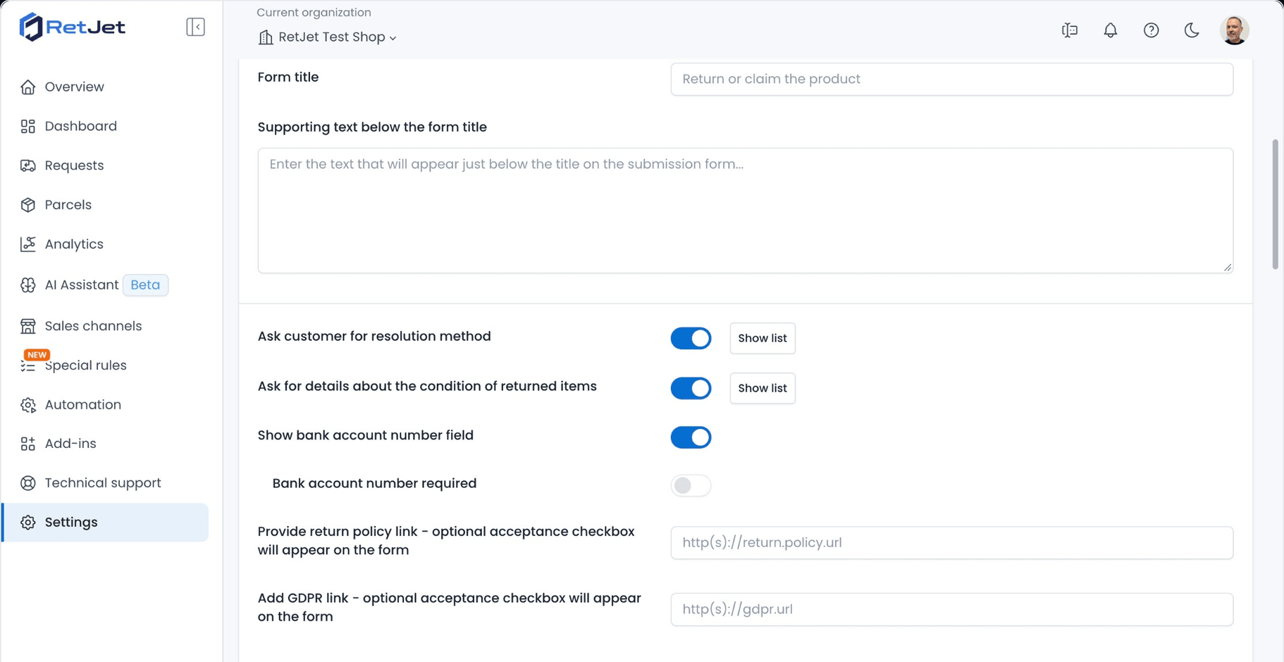 Form settings in the RetJet panel: title, helper text, resolution method, product condition, bank account number and links to the return policy and GDPR
